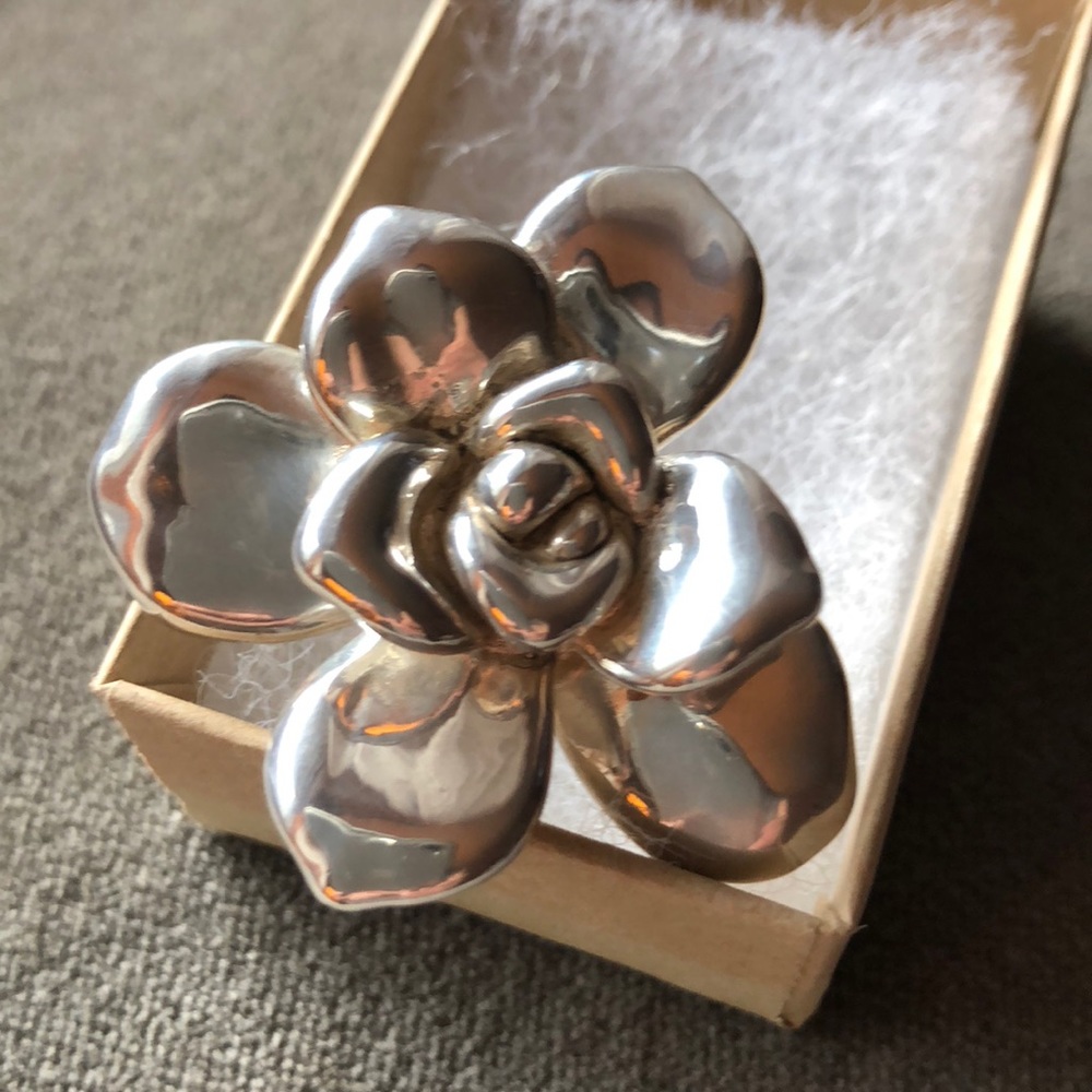 Silver Flower Ring - image 1